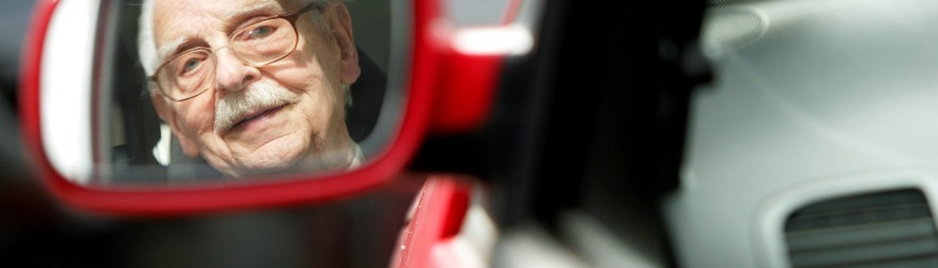 Autofahrende Senioren müssen ab 75 Jahren zum Medizincheck